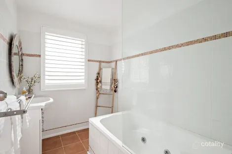 Property photo of 53 Chisholm Avenue Avalon Beach NSW 2107