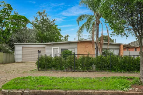Property photo of 47 Peacock Road Elizabeth Downs SA 5113