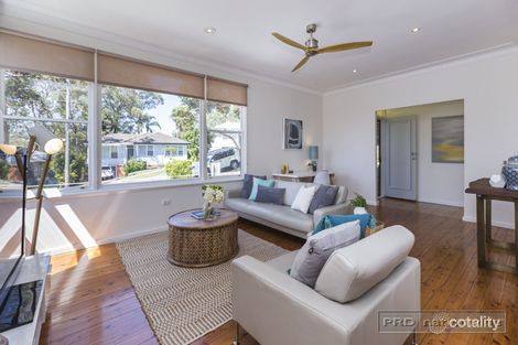 Property photo of 36 Kimbarra Close Kotara NSW 2289