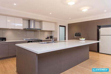 Property photo of 9 Newton Way Fraser Rise VIC 3336