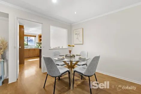Property photo of 4/22 Somerville Road Hampton Park VIC 3976