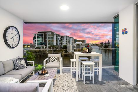 Property photo of 6301 Ephraim Island Parade Paradise Point QLD 4216