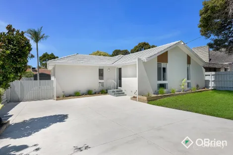 Property photo of 13 Golf Links Road Frankston VIC 3199