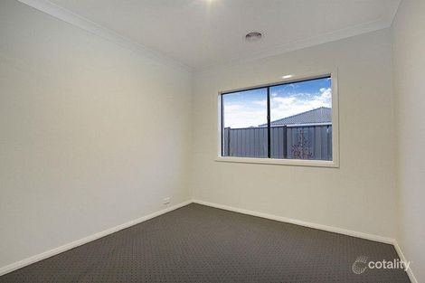 Property photo of 17 Rona Road Point Cook VIC 3030