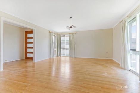 Property photo of 4 Ozone Crescent Bell Park VIC 3215
