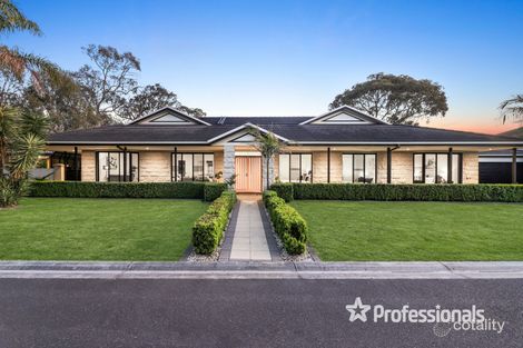 21 Palm Ct, Croydon South, VIC 3136