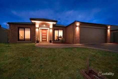34 Foxwood Dr, Cranbourne East, VIC 3977