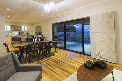 Property photo of 2 Libertas Road Cameron Park NSW 2285