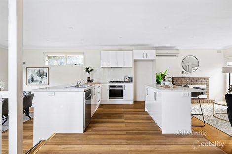 Property photo of 18 Sherlowe Court Bentleigh East VIC 3165