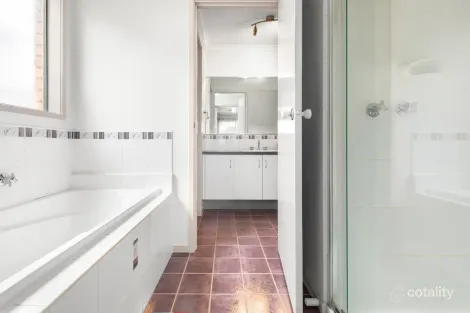 Property photo of 13 Dawson Crescent Manor Lakes VIC 3024