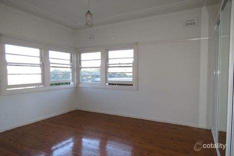 Property photo of 10 Bringelly Avenue Pendle Hill NSW 2145