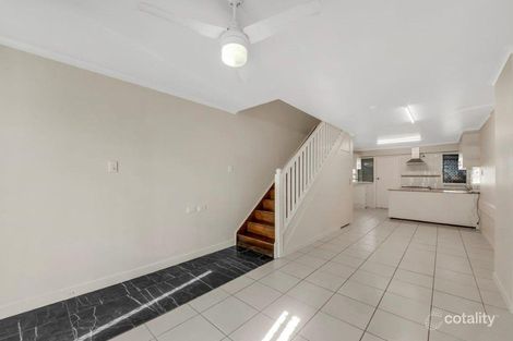 4/21 Charles St, West Gladstone, QLD 4680