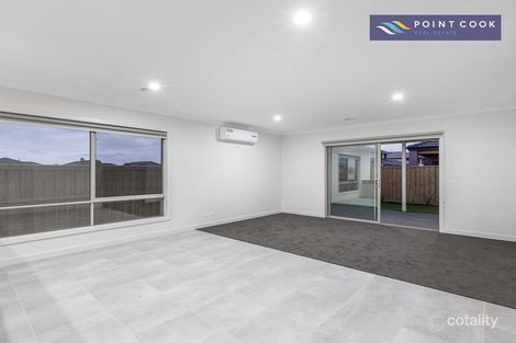 Property photo of 12 Fairwater Drive Point Cook VIC 3030