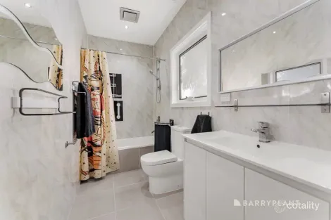 Property photo of 35 St Davids Drive Wantirna VIC 3152
