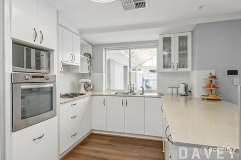Property photo of 17 Mahonia Place Duncraig WA 6023