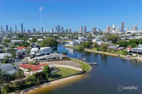 9 Aroona Ave, Broadbeach Waters, QLD 4218