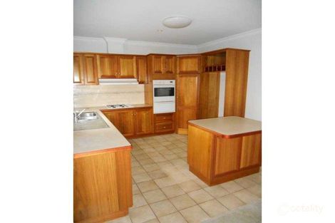 Property photo of 2/1 Lichen Grove Highton VIC 3216