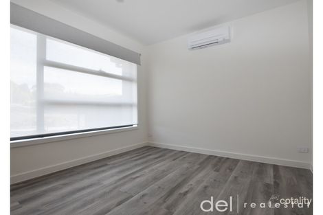 Property photo of 20 Chalcot Drive Endeavour Hills VIC 3802