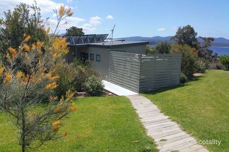 7 Martin St, Mallacoota, VIC 3892