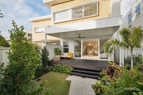 15 Chant St, Broadbeach Waters, QLD 4218