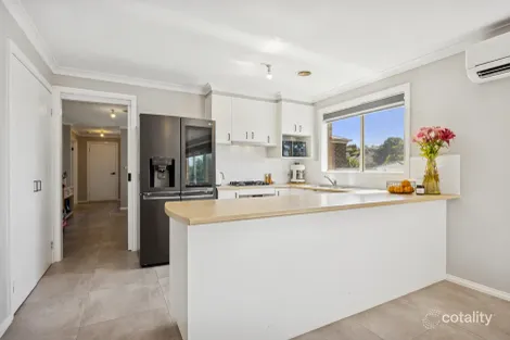 Property photo of 3 Kathryn Close Pakenham VIC 3810