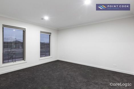 Property photo of 12 Fairwater Drive Point Cook VIC 3030