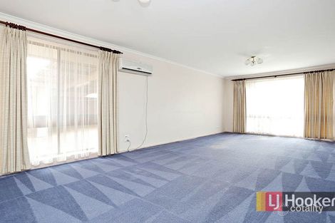 Property photo of 2 Hawk Court Werribee VIC 3030