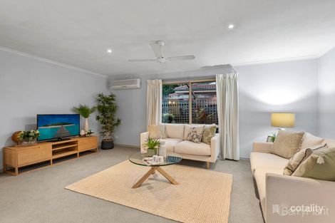 Property photo of 4 Aberdeen Heights Pakenham VIC 3810
