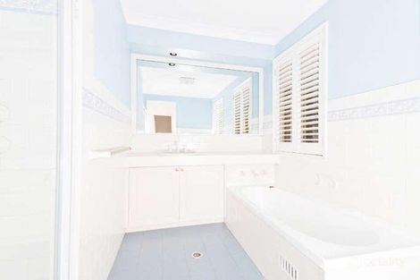 Property photo of 20/15 Koolang Road Green Point NSW 2251