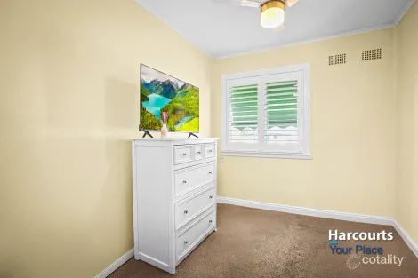 Property photo of 17 Moresby Crescent Whalan NSW 2770