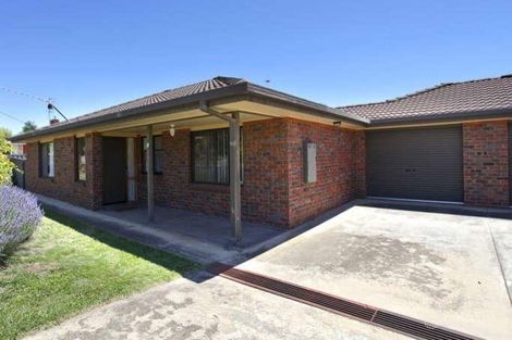 2/23 Gainsborough St, Castlemaine, VIC 3450