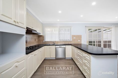 Property photo of 5 Olympic Avenue Mount Clear VIC 3350