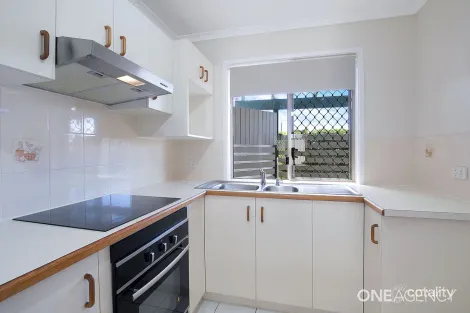 Property photo of 2/102 Morris Road Rothwell QLD 4022
