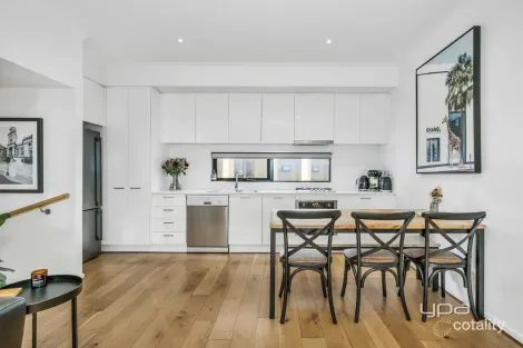 Property photo of 23 Crefden Street Maidstone VIC 3012