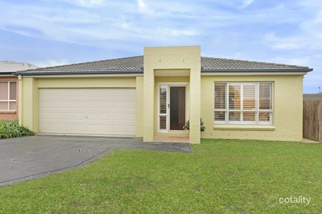 4 Fern Cl, Woonona, NSW 2517
