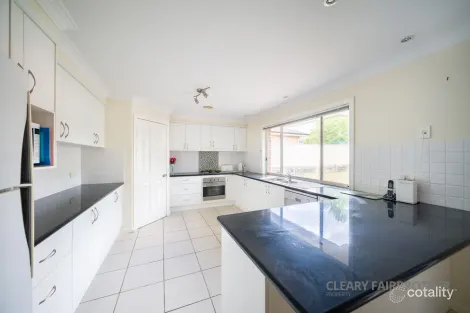 Property photo of 13 Walpole Close Kelso NSW 2795