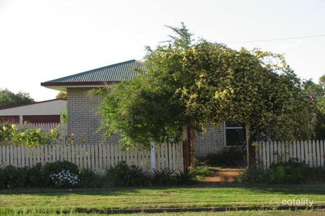 79 Hume St, Pittsworth, QLD 4356