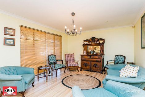 Property photo of 3 Chungking Grove Stratton WA 6056