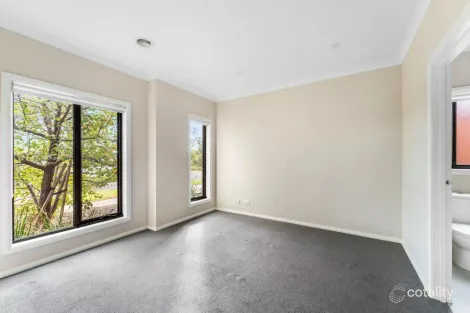 Property photo of 8 Kempsey Street Werribee VIC 3030
