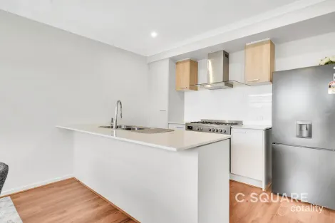 Property photo of 18 Margaretta Circuit Mickleham VIC 3064