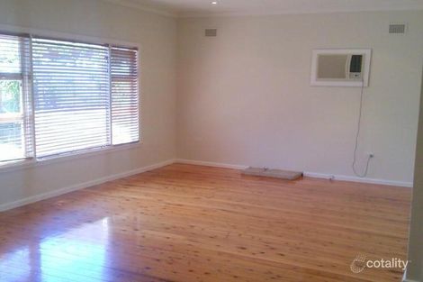 Property photo of 10 Roseview Avenue Roselands NSW 2196