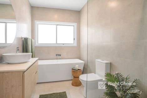 Property photo of 12 Noble Road Tullimbar NSW 2527