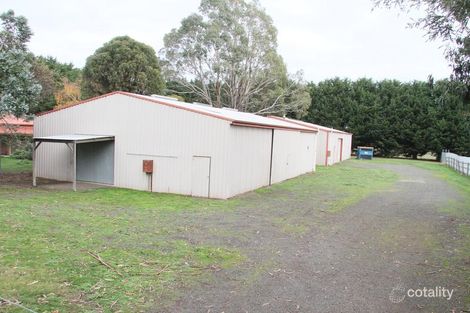 5 Dryden Ct, Woodend North, VIC 3442