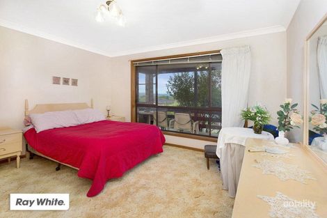 Property photo of 53 Hoskings Crescent Kiama Downs NSW 2533