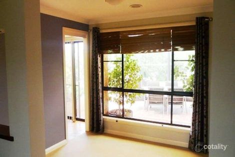 Property photo of 11 Hobson Close Eglinton NSW 2795