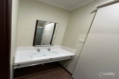 Property photo of 121 Morris Road Hoppers Crossing VIC 3029