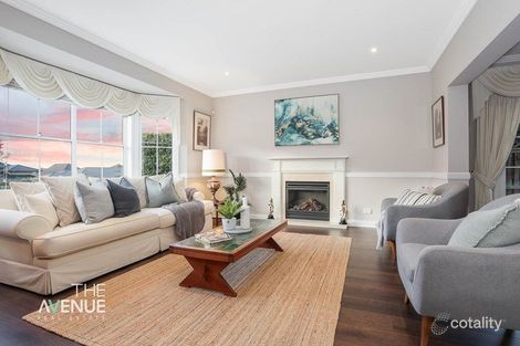 Property photo of 2 Peppertree Place Castle Hill NSW 2154