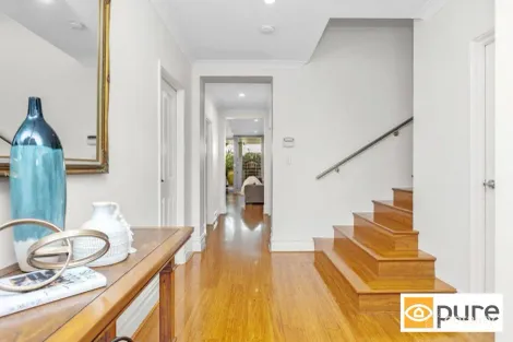 Property photo of 12 Nidjalla Loop Swanbourne WA 6010