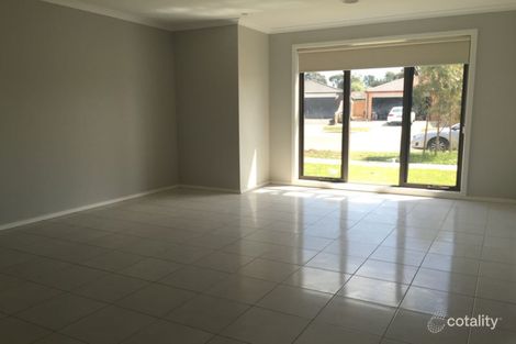 Property photo of 77 Fiorelli Boulevard Cranbourne East VIC 3977