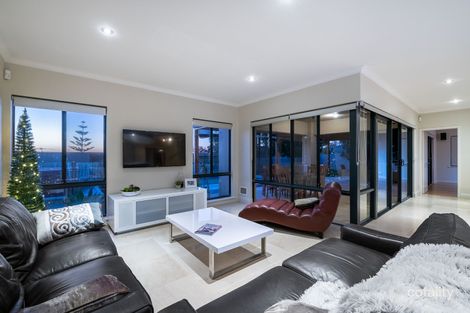 Property photo of 4 Arden Court Hillarys WA 6025